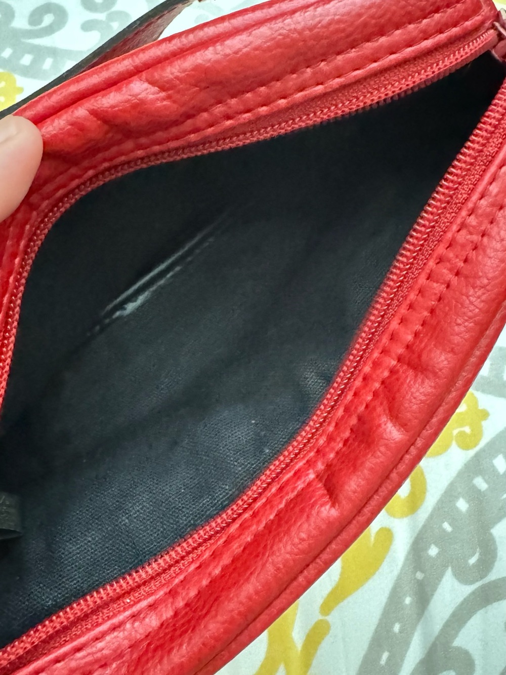 Vintage Esprit Belt Bag / Fanny
Pack in Red with Zippered Pocket - Picture 5 of 5